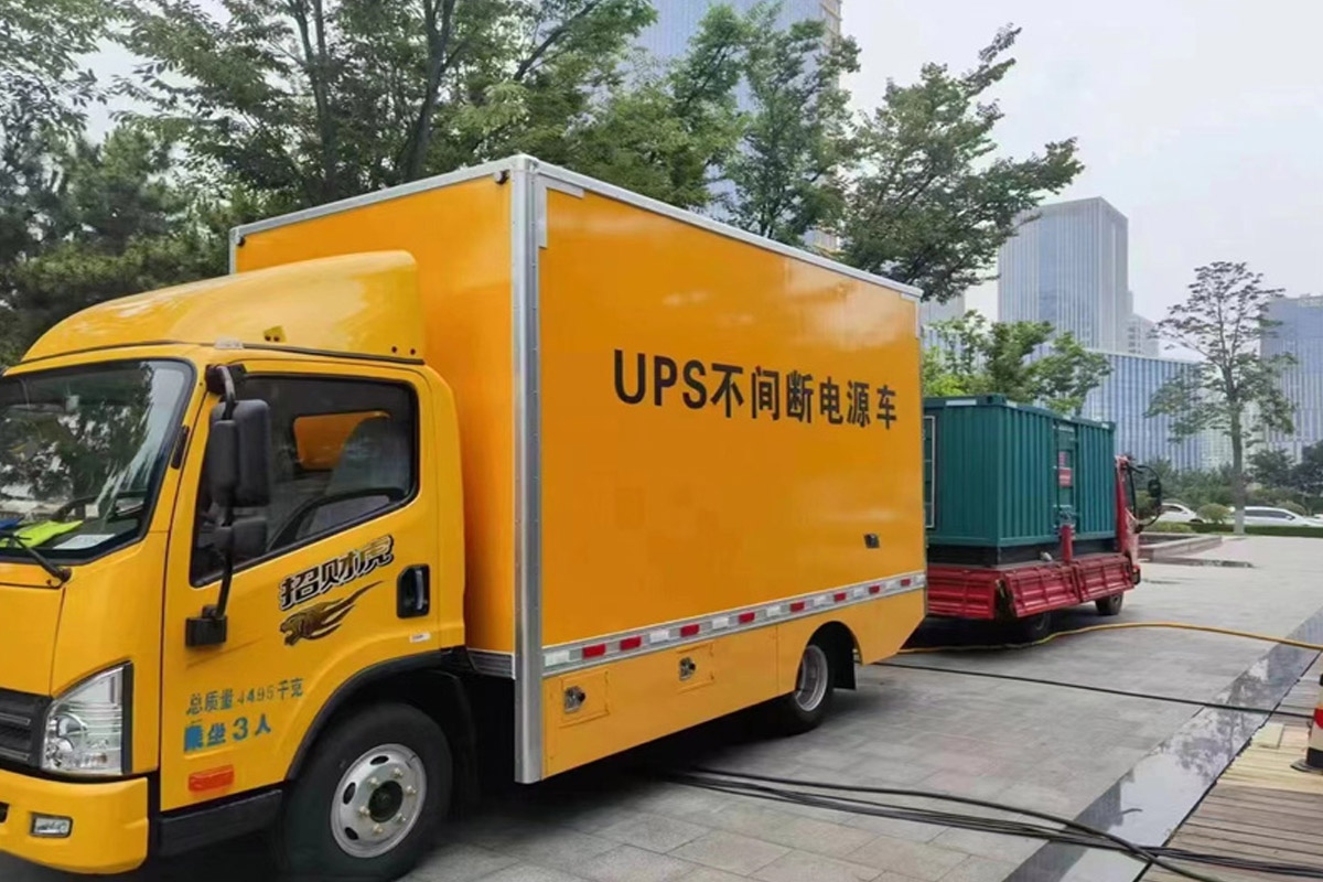 桥东发电机租赁施工现场