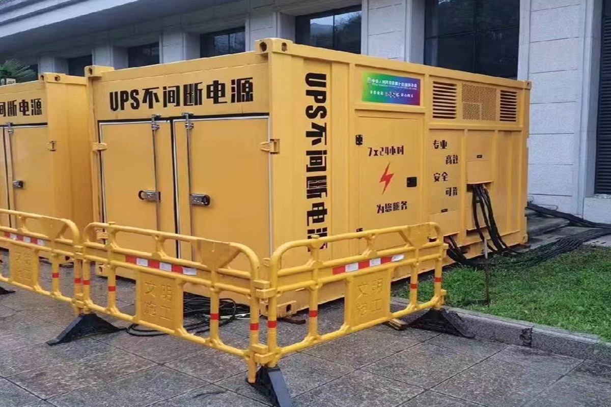 桥东发电机租赁施工现场